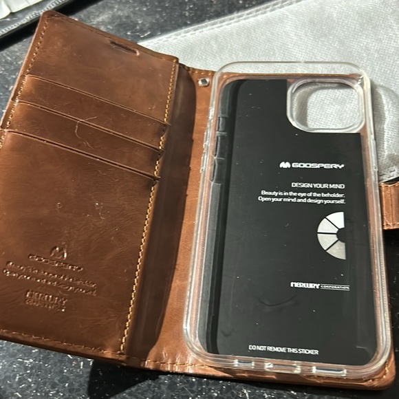 iPhone 14 case - Picture 2 of 2